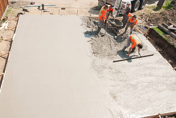 Best Concrete Flooring Contractor  in Bloomfield Hills, MI